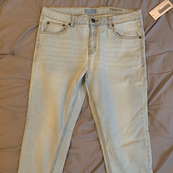 Frank & Oak Men’s Jeans - Picture 2 of 3